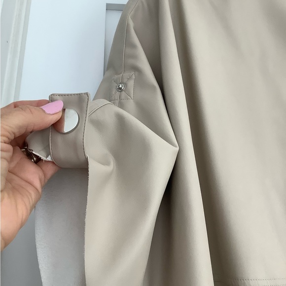 Hilary Radley for Katharine Barclay Faux Leather jacket/cape - Picture 4 of 6